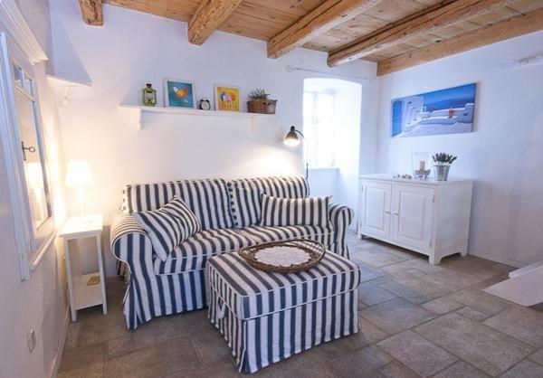 Maja Stone House Villa Kornic Bagian luar foto