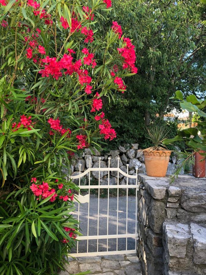 Maja Stone House Villa Kornic Bagian luar foto
